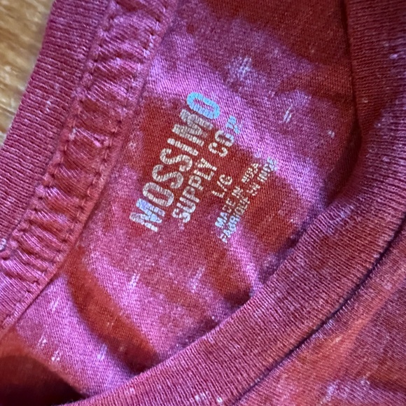 Men’s Mossimo Supply Co. Red Heathered Short Sleeve Pocket T-Shirt – Size Large - Picture 2 of 5